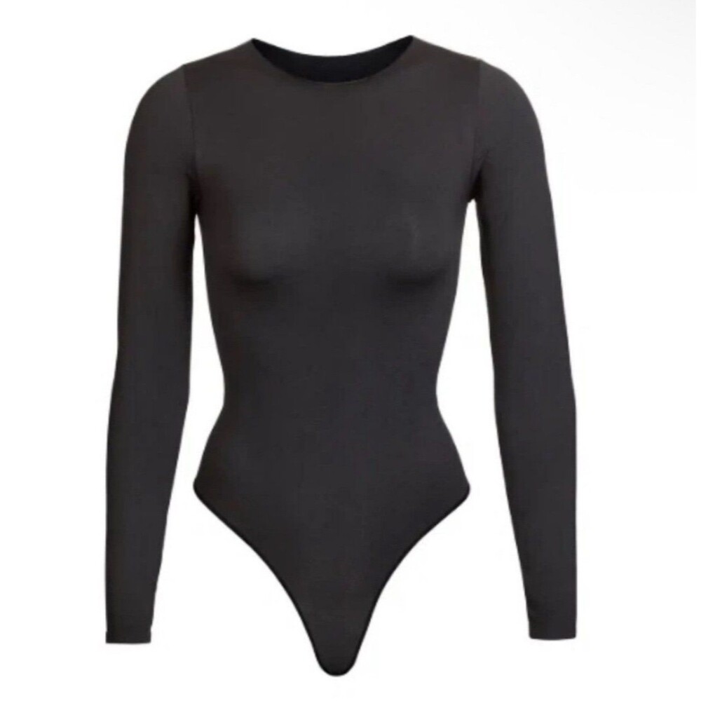 Skims ESSENTIAL BODYSUITS CREW NECK LONG SLEEVE BODYSUIT Onyx